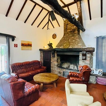 Magnificent Farmhouse In Sint Joost المظهر الخارجي الصورة