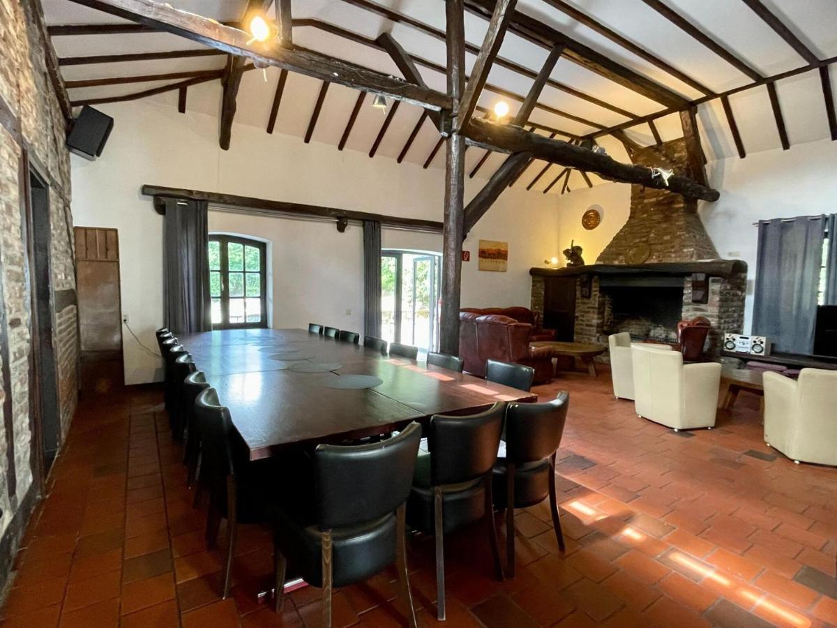 Magnificent Farmhouse In Sint Joost المظهر الخارجي الصورة
