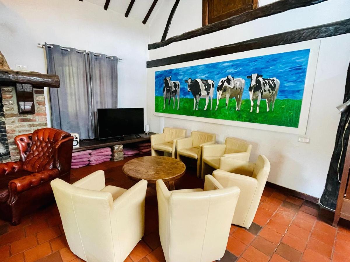 Magnificent Farmhouse In Sint Joost المظهر الخارجي الصورة
